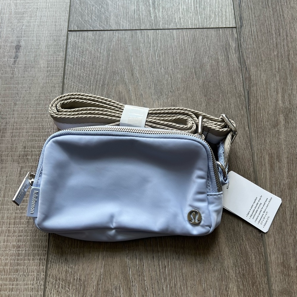 Lululemon Everywhere Crossbody Bag in Pastel Blue/Raw Linen